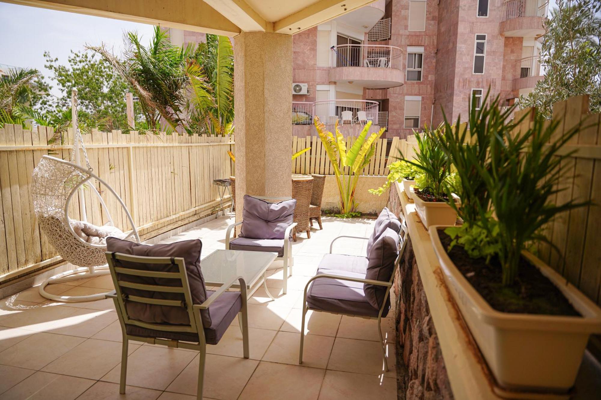 דירת נופש אילת -אלמוג Almog Suite In Eilat Close To Red Sea - דירת נופש אלמוג מרחק נגיעה מהים エクステリア 写真