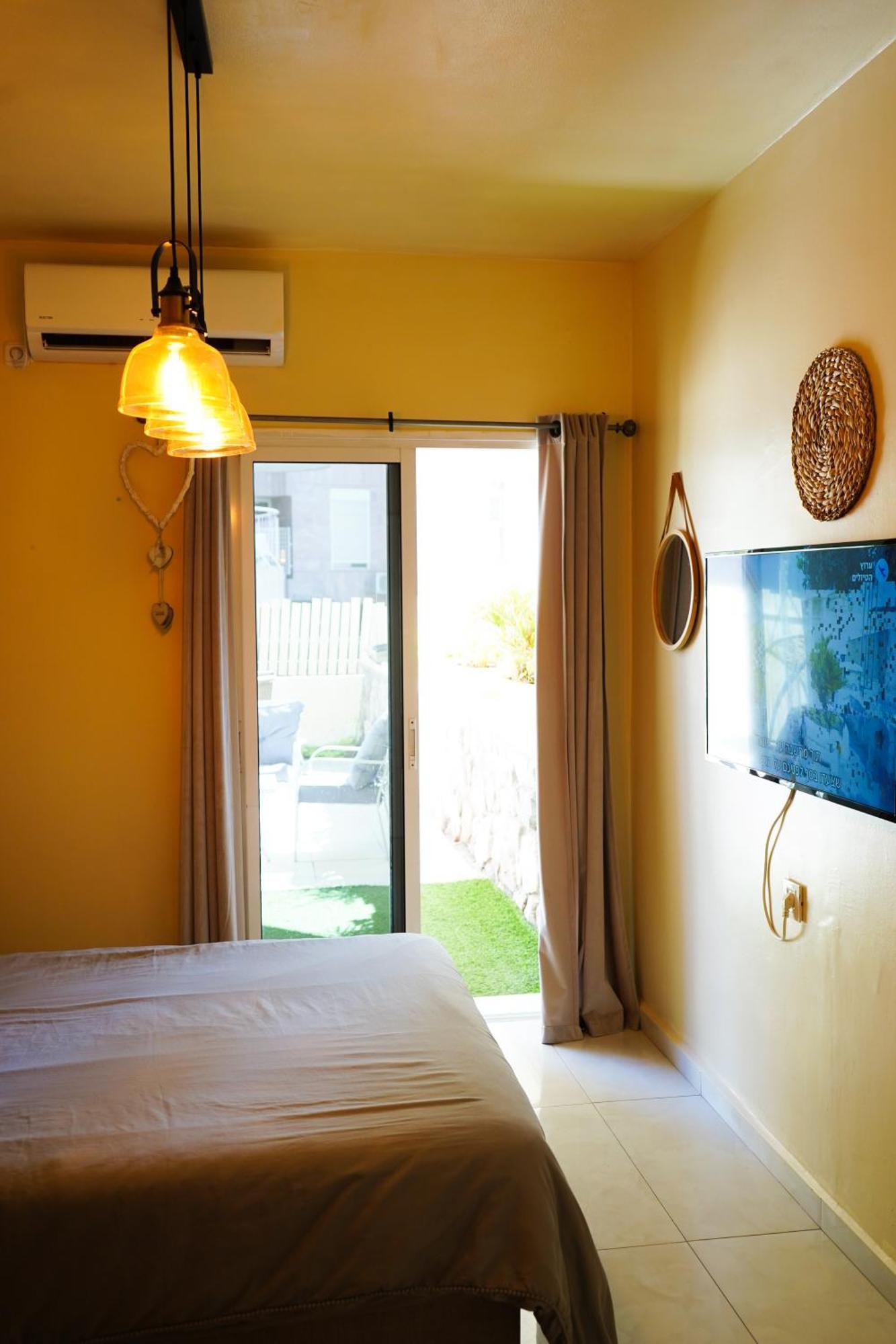 דירת נופש אילת -אלמוג Almog Suite In Eilat Close To Red Sea - דירת נופש אלמוג מרחק נגיעה מהים エクステリア 写真